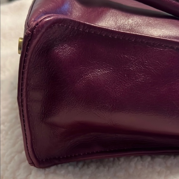 HOBO Purple Shoulder Bag Sleek Design - Picture 4 of 11